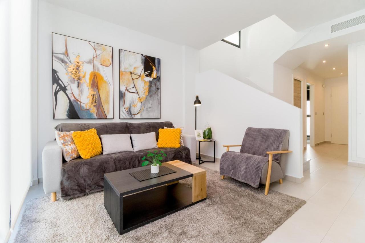 High Tech Villa Navia Spanien โอริอุเอลา ภายนอก รูปภาพ